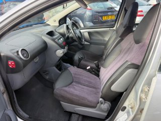 /photos/11717/d734e7e0-ec23-432a-b1d3-90a6eca09c08_i320x240.jpg