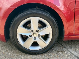 /photos/11717/f13ce164-5814-435c-b298-6963b9e9c95b_i320x240.jpg
